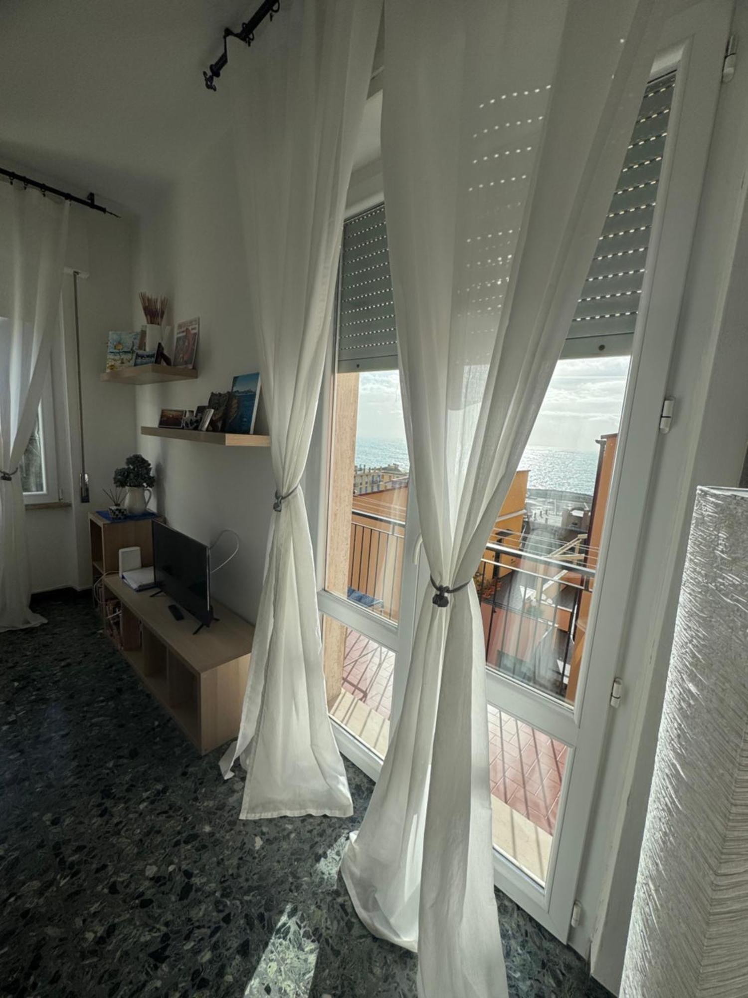2-Bedroom Sunny Sea View With Balcony, La Casa Di Christine Monterosso al Mare Exterior photo